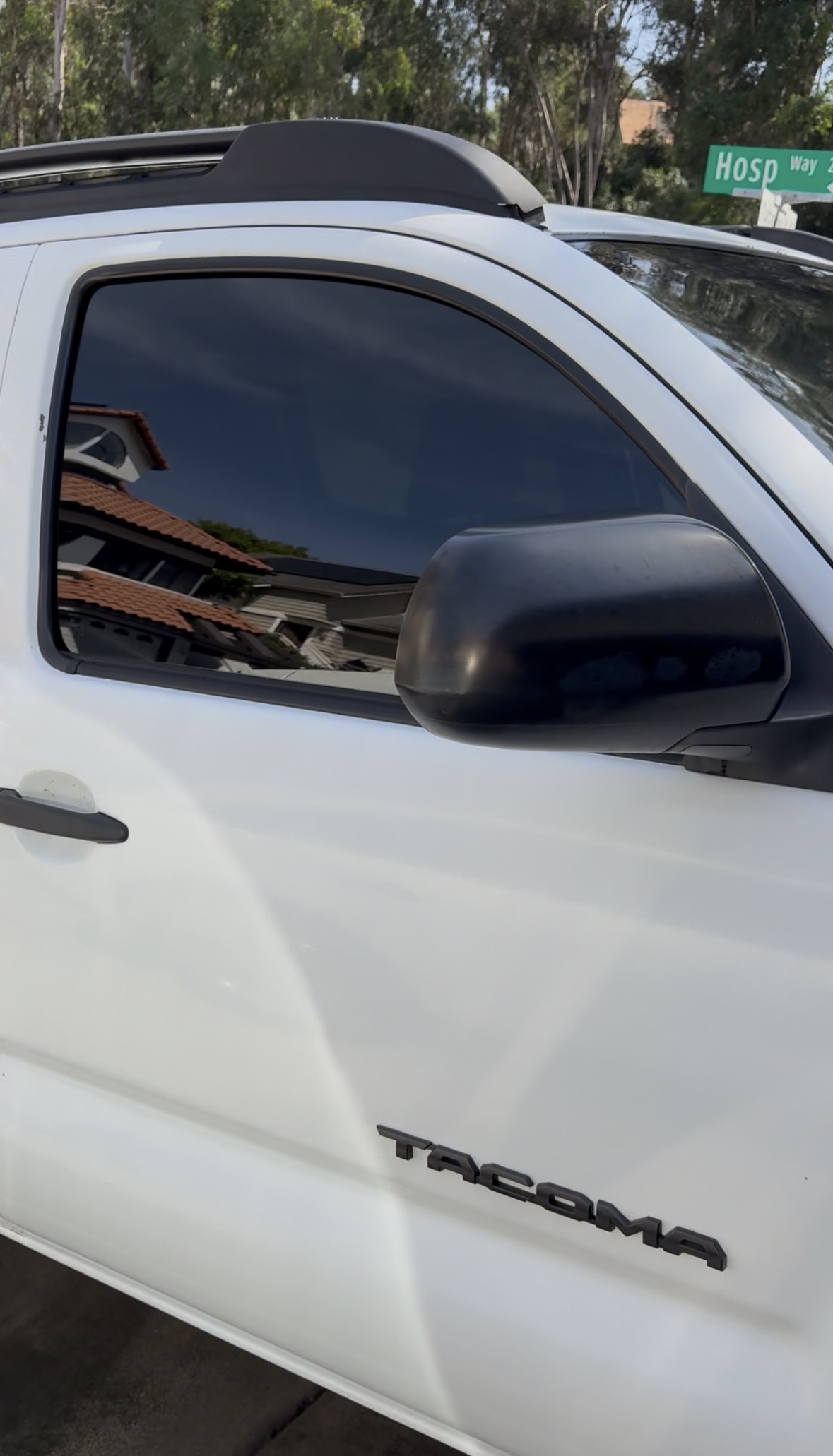 Toyota Tacoma Exterior Detail — photo 7
